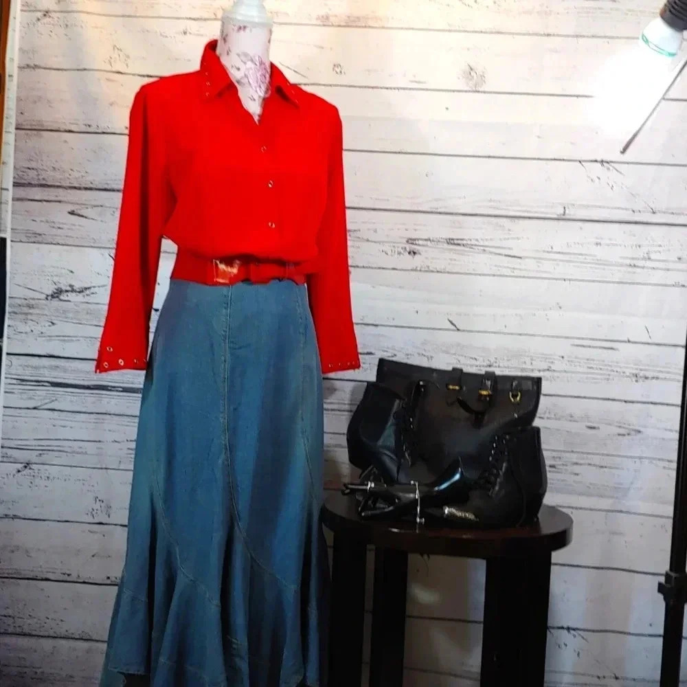 Vintage denim skirt by live a little size 10 - Picture 1 of 7